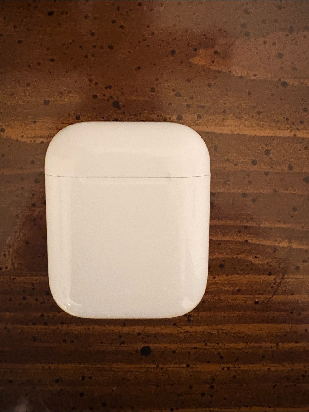 Apple White Wireless Earbuds & Charging Case Luxury Listening Essentials